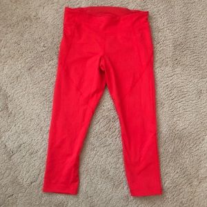 Under Armour Cropped Leggings